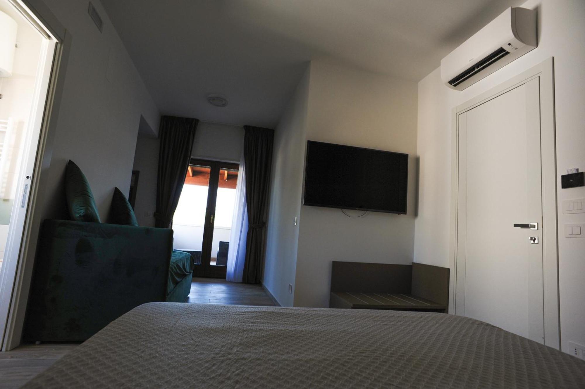 B&B Del Parco โกเซนซา ภายนอก รูปภาพ