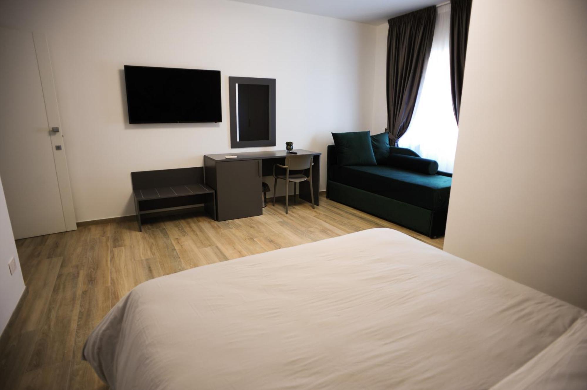 B&B Del Parco โกเซนซา ภายนอก รูปภาพ